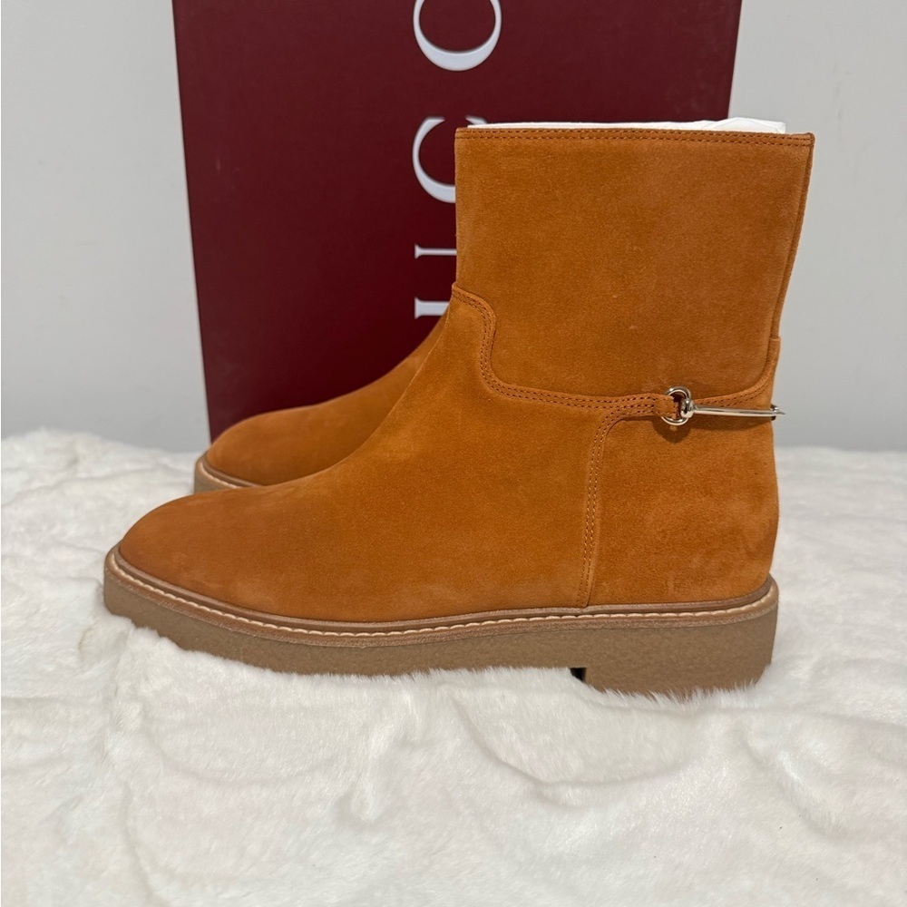 Gucci Women's Suede Ankle Boots in Cognac - Picture 3 of 6